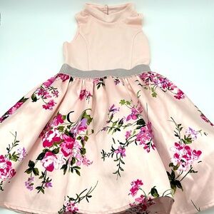 Girls Formal Dress (Great Condition)